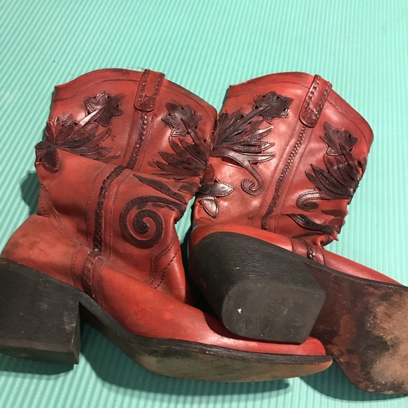 Boot - Picture 4 of 4